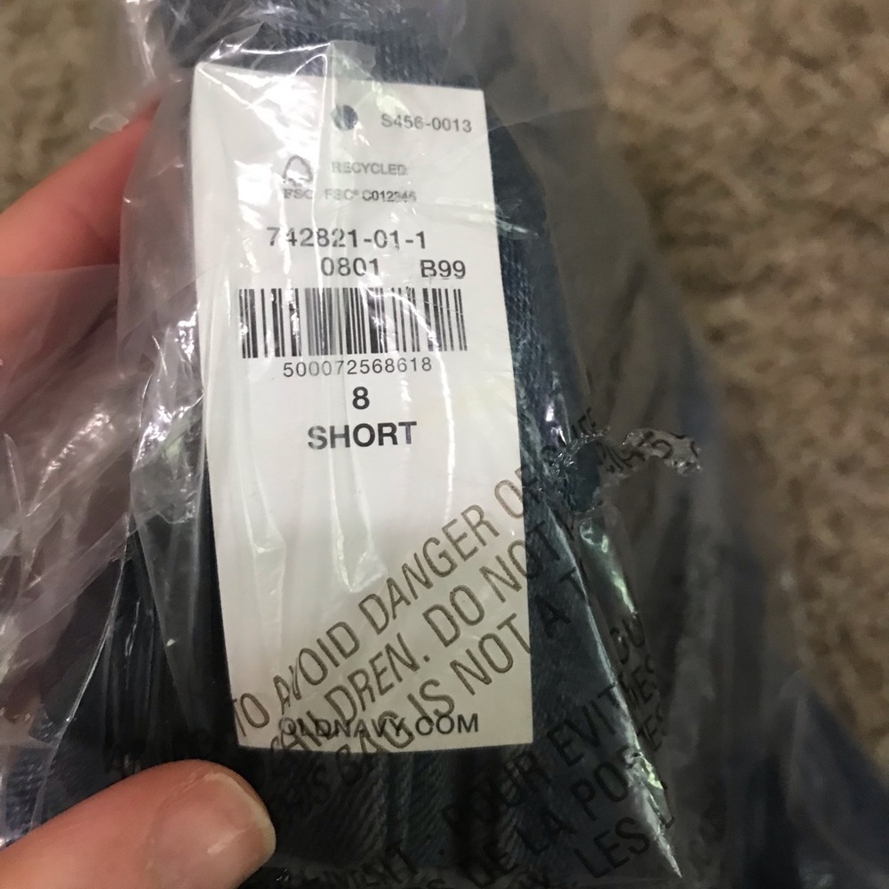 Old Navy Maternity Full Panel Pop Icon Skinny Jeans - Picture 3 of 3